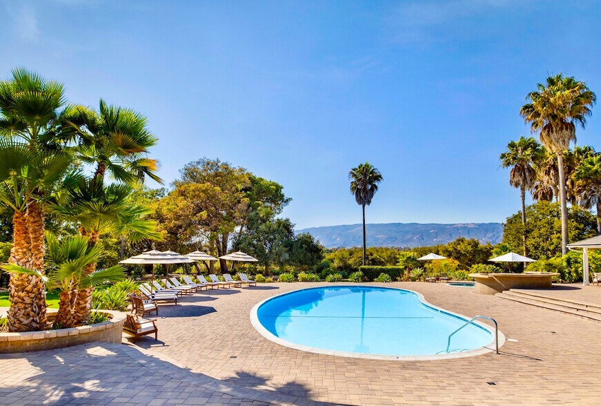More Photos Of 4760 Calle Camarada, Santa Barbara Golf Course Driving Range For Sale