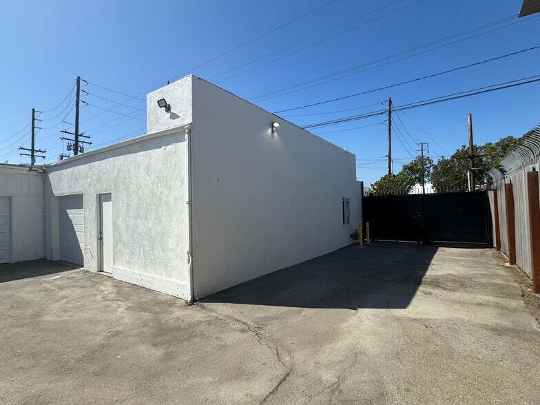 More Photos Of 1922 W Rosecrans Ave, Gardena Land For Lease