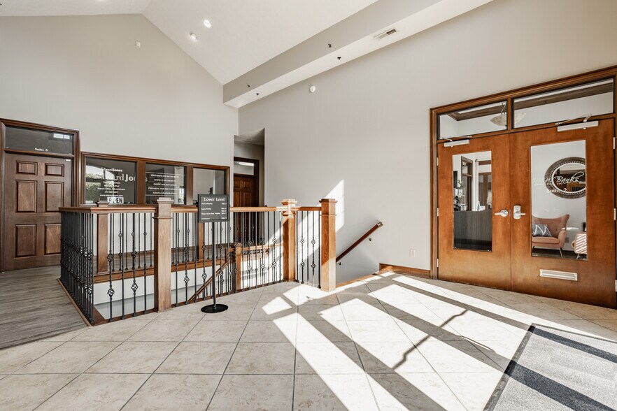 More Photos Of 698 Oldefield Commons Dr, Greenwood Medical For Sale