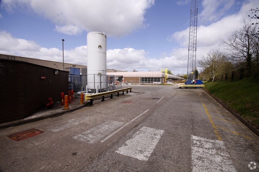More Photos Of Castlegate Business Park, Caldicot Research And Development For Lease
