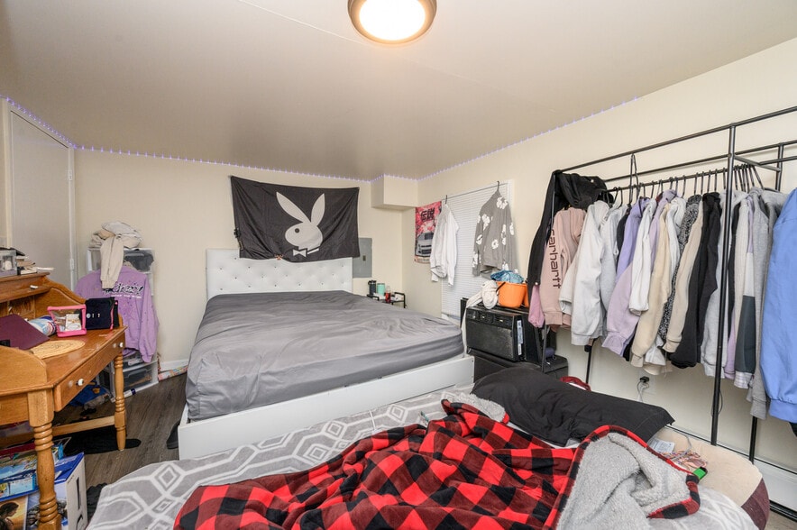 More Photos Of 122 S Rosewell Ave, South Amboy Apartments For Sale