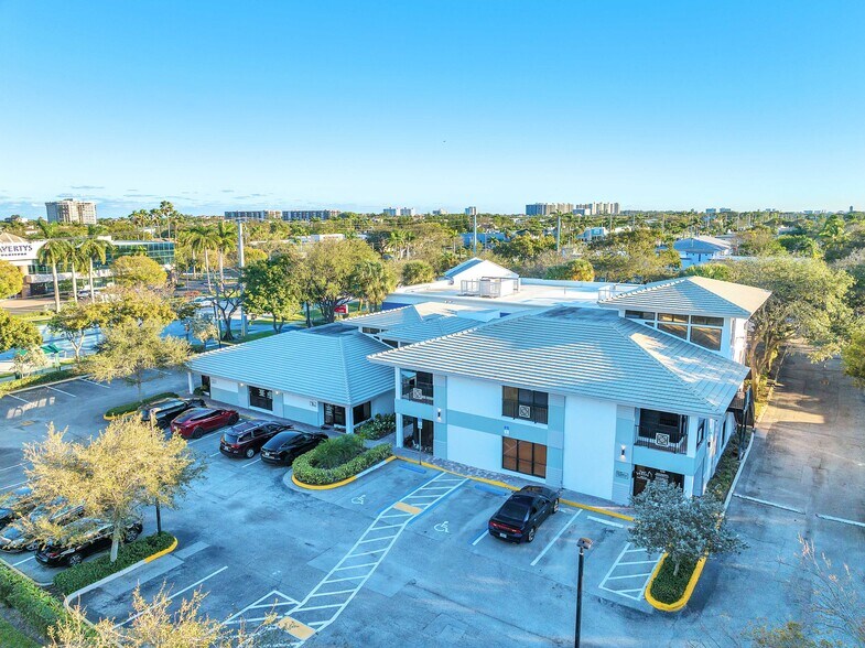 More Photos Of 6699 N Federal Hwy, Boca Raton Office For Lease