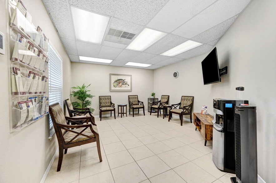 More Photos Of 1801 Sarno Rd, Melbourne Medical For Sale