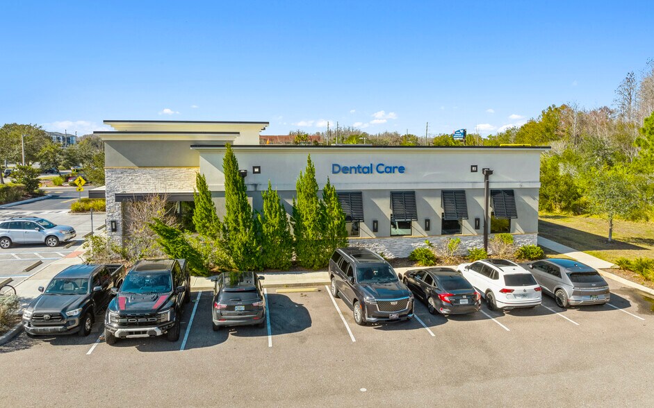 Primary Photo Of 20301 Pleasant Plains Pky, Land O' Lakes Freestanding For Sale