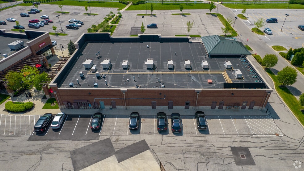 More Photos Of 9711 Sawmill Pky, Powell Storefront Retail Office For Lease