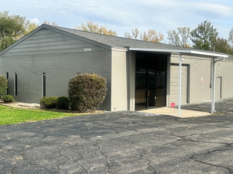 Primary Photo Of 3770 SW South Park Ave, Topeka Office For Lease