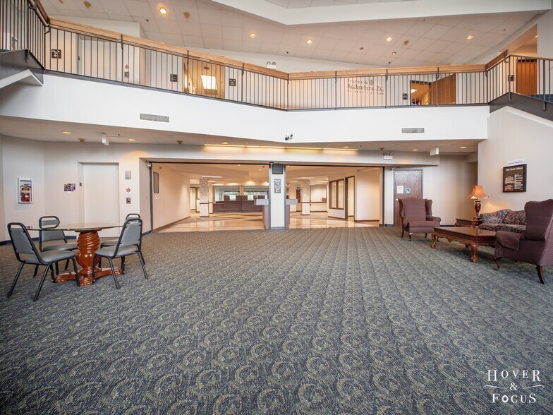 More Photos Of 1301 Pyott Rd, Lake In The Hills Medical For Lease