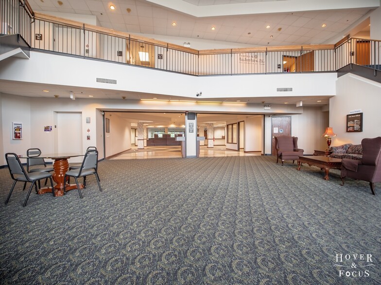 More Photos Of 1301 Pyott Rd, Lake In The Hills Medical For Lease