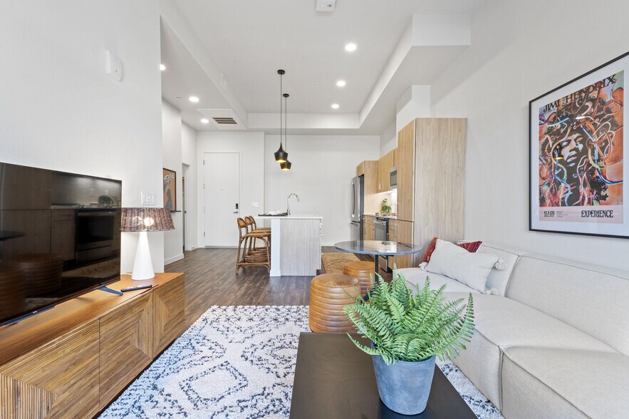 More Photos Of 2040-2060 N Scottsdale Rd, Scottsdale Apartments For Lease