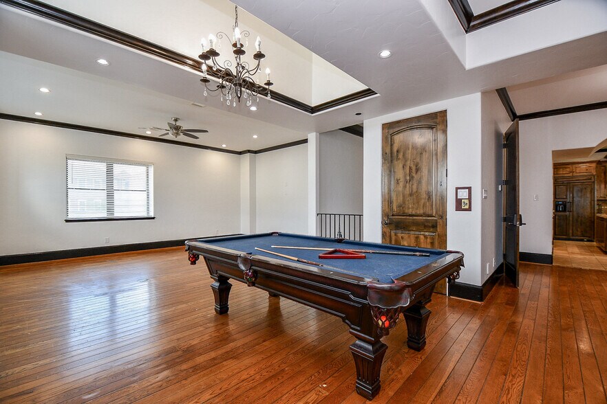 More Photos Of 4119 Allen St, Houston Office For Sale