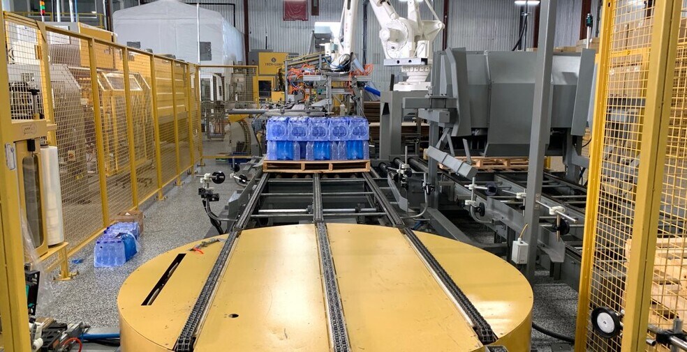 More Photos Of 431 Ch Du Lac-Clair, Senneterre Manufacturing For Sale