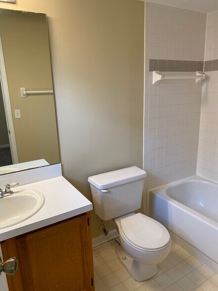 More Photos Of 1663 River Rd, Jacksonville Apartments For Lease