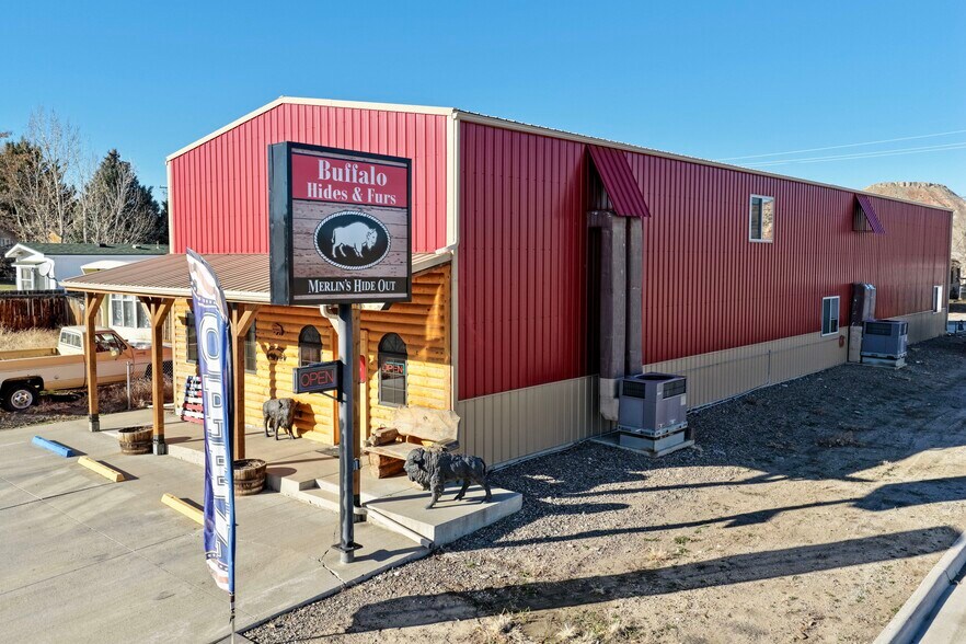 More Photos Of 626 Richards St, Thermopolis Freestanding For Sale