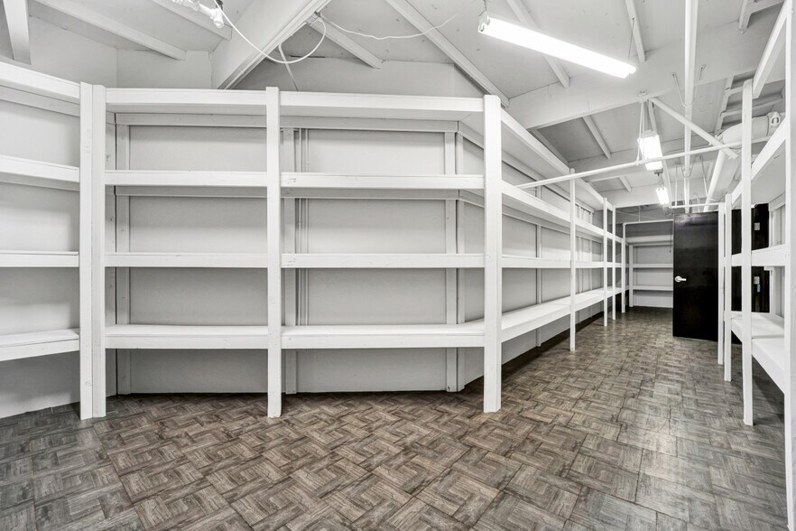 More Photos Of 28 Hammond, Irvine Warehouse For Sale