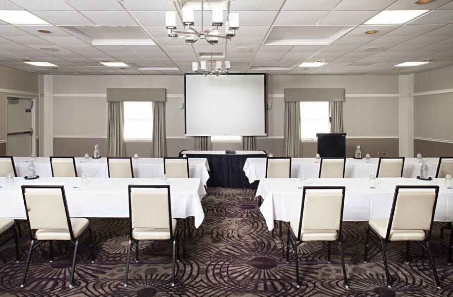 More Photos Of 100 W 76th St, Davenport Hotel For Sale