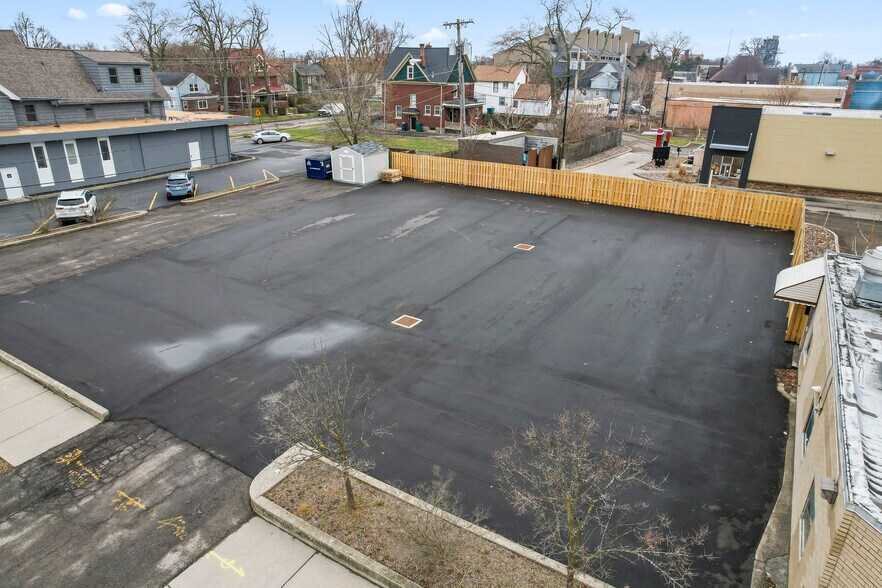 More Photos Of 1631 Main St, Niagara Falls Industrial For Sale