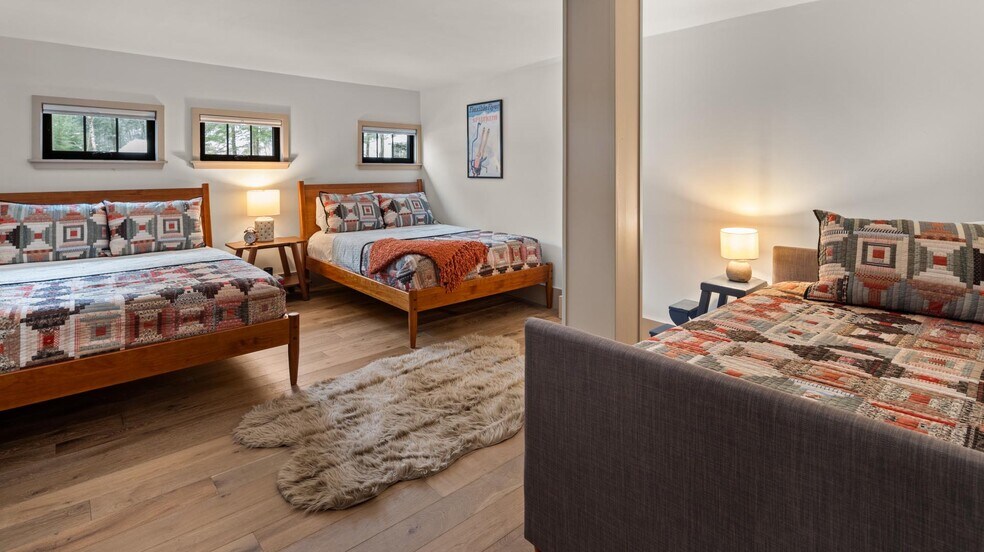 More Photos Of 56 Turner Mill Ln, Stowe Specialty For Sale