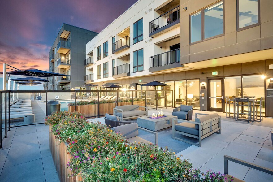 More Photos Of 1840 Market St, Denver Apartments For Lease