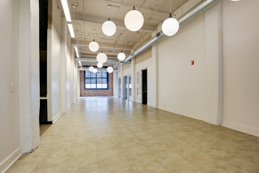 More Photos Of 209 10th Ave S, Nashville Office For Lease
