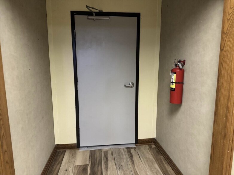 More Photos Of 2124 N 25th St, Waco Medical For Sale