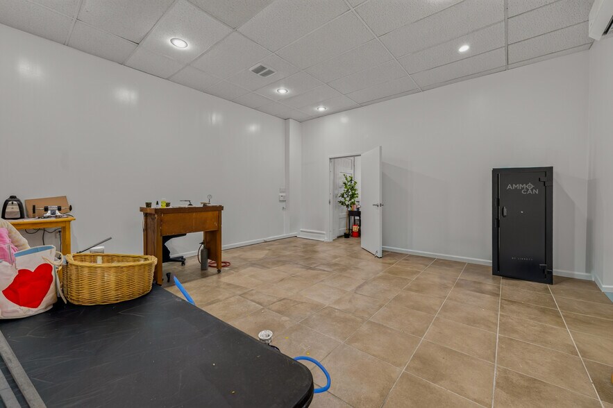 More Photos Of 521 Front St, Catasauqua Storefront Retail Residential For Sale