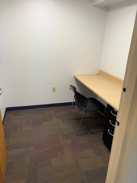 More Photos Of 131 Orchard Park Rd, West Seneca Office For Sale