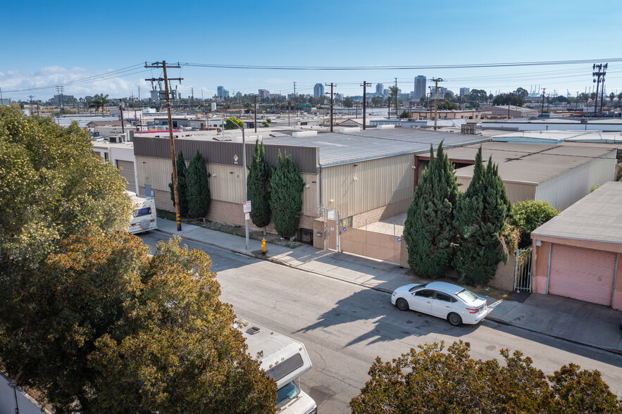 Primary Photo Of 1422 W Gaylord St, Long Beach Warehouse For Sale