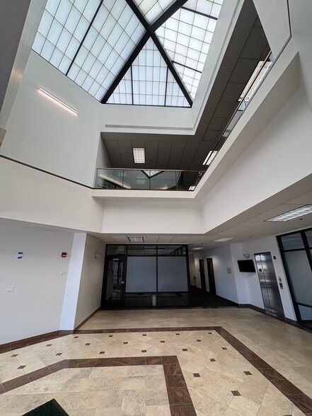 More Photos Of 6671 S Redwood Rd, West Jordan Office For Lease