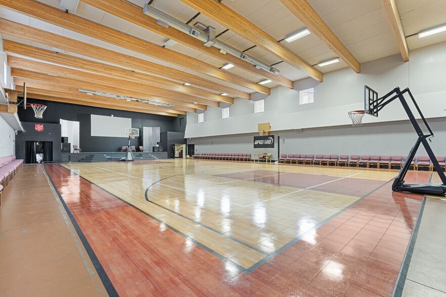 More Photos Of 10 Chapel Hill Dr, Brighton Religious Facility For Sale