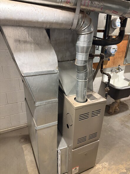 More Photos Of 27051 Southfield Rd, Lathrup Village Freestanding For Sale