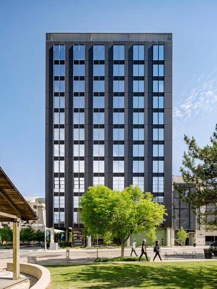 More Photos Of 600 N Robinson Ave, Oklahoma City Office For Lease