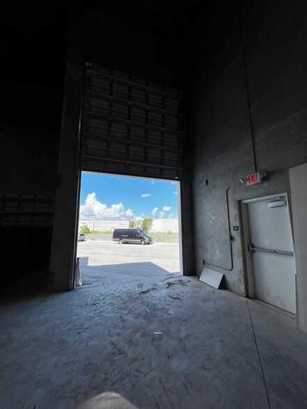More Photos Of 13202 NW 107th Ave, Hialeah Gardens Warehouse For Sale