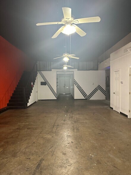 More Photos Of 4314-4316 Elm St, Dallas Storefront For Sale