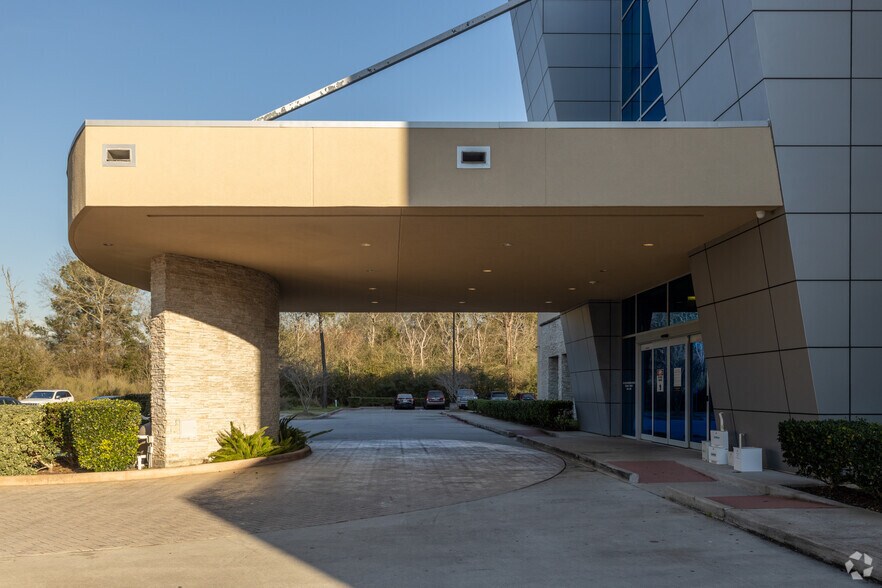 More Photos Of 13603 Michel Rd, Tomball Medical For Lease