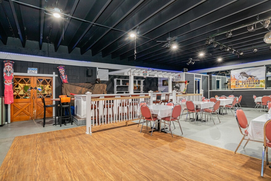 More Photos Of 2715 W Ridge Rd, Gary Bar For Lease