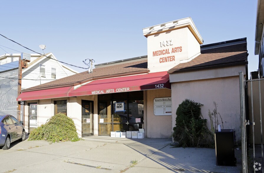 More Photos Of 1432 Hylan Blvd, Staten Island Medical For Lease