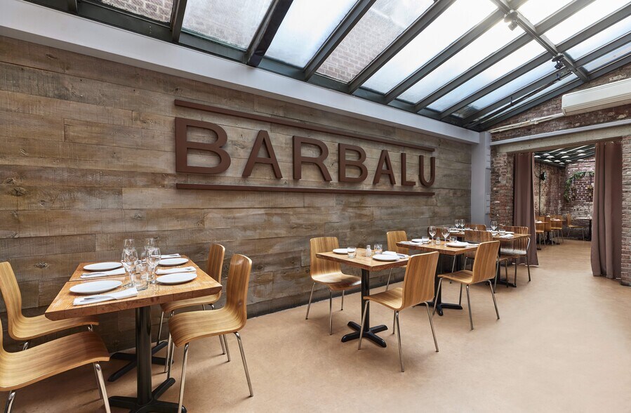 More Photos Of 227 Front St, New York Apartments For Lease