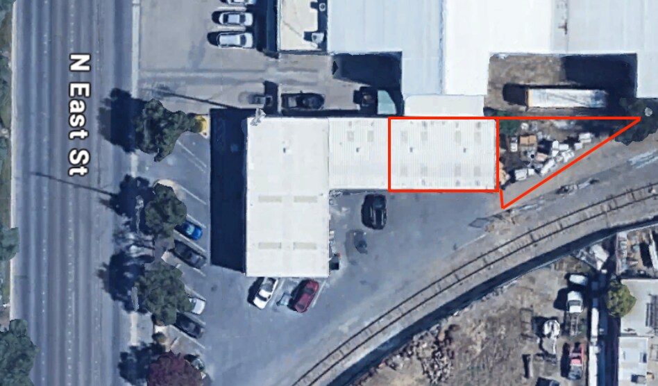 More Photos Of 108 N East St, Woodland Warehouse For Lease