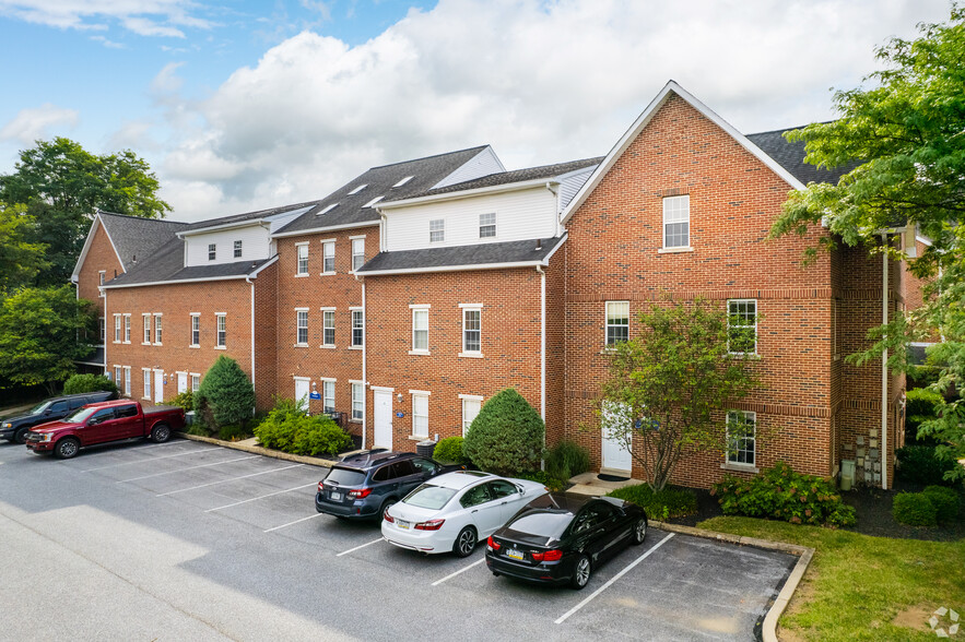 Primary Photo Of 11-22 Regency Plz, Glen, Glen Mills Office For Lease