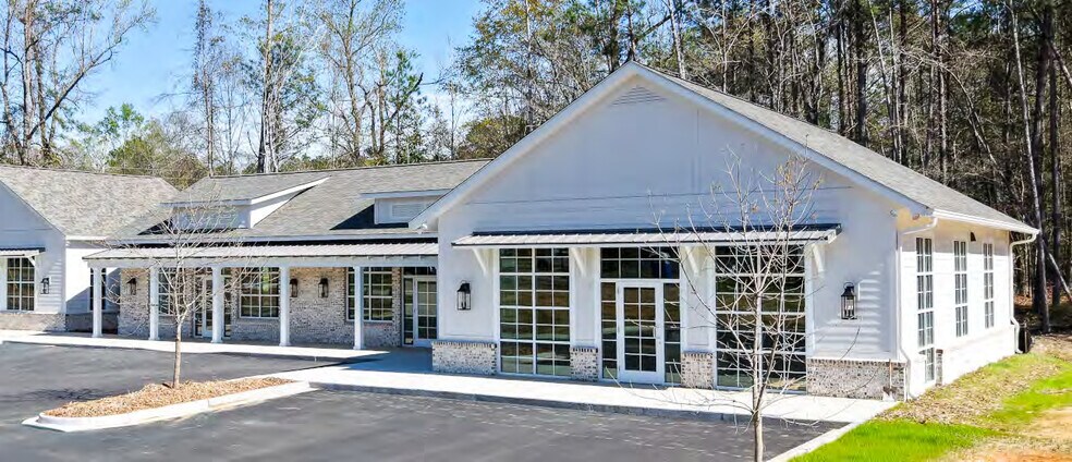 More Photos Of 573 Chapin Rd, Chapin Unknown For Lease