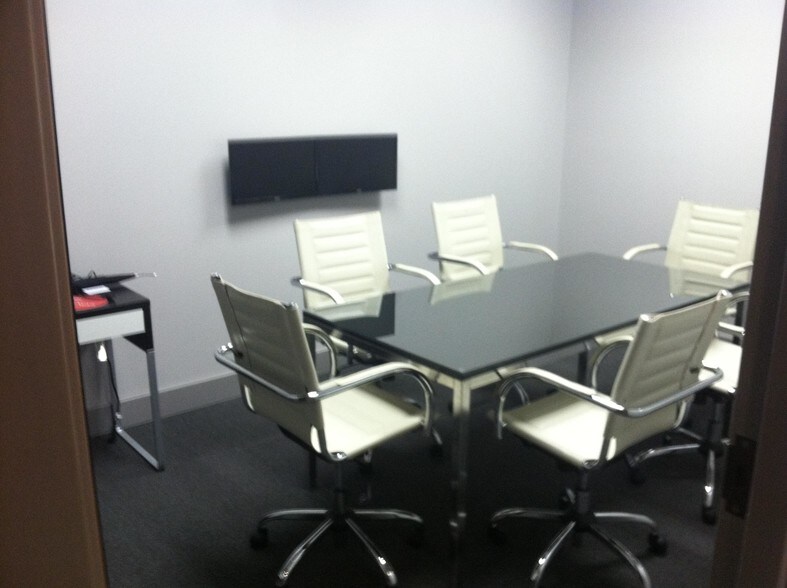 More Photos Of 1000 Van Buren Ave, Indian Trail Flex For Lease