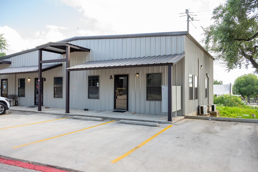 More Photos Of 18820 Fm 2252, San Antonio Freestanding For Lease