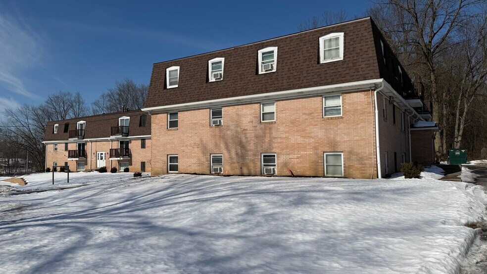 More Photos Of 3100 Beal St, Warren Apartments For Sale