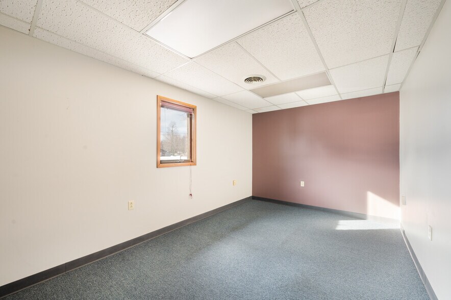 More Photos Of 203 S 3rd Ave, Big Rapids Medical For Sale