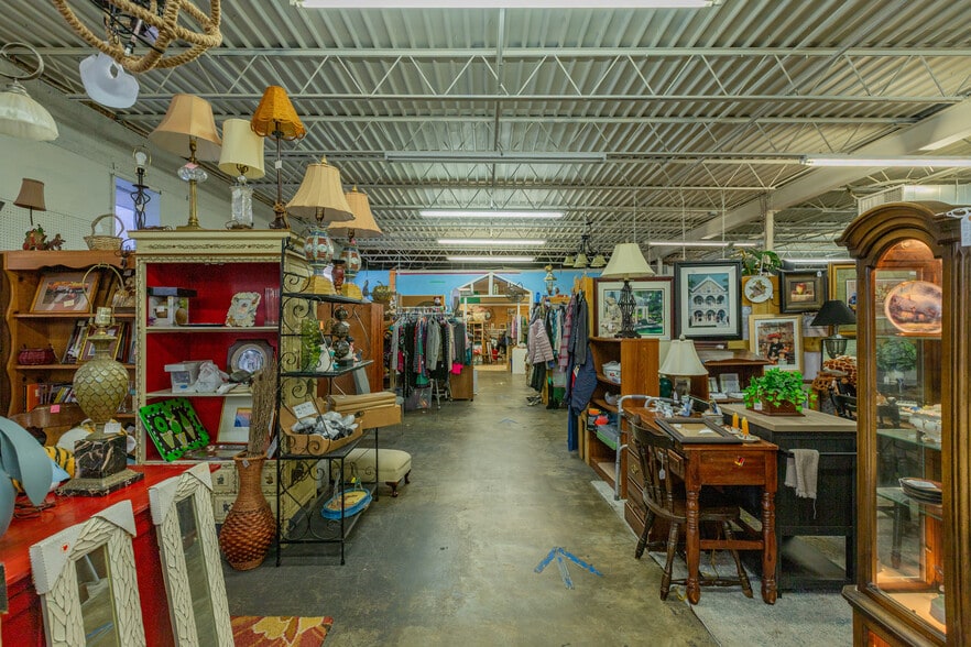 More Photos Of 4140 Hamilton Rd, Columbus Flex For Sale