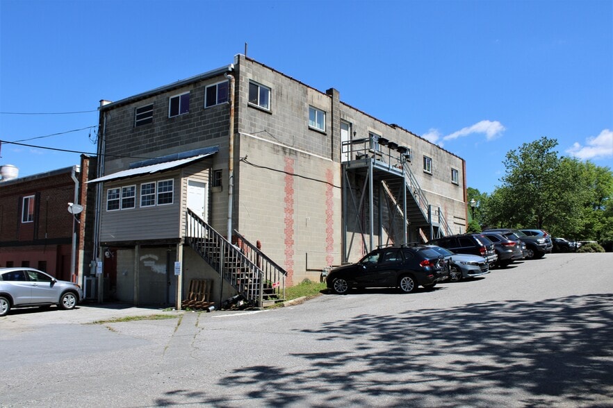 More Photos Of 84 E Main St, Brevard Storefront Retail Residential For Sale