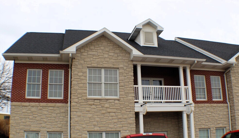 More Photos Of 3432 W Truman Blvd, Jefferson City Office For Sale