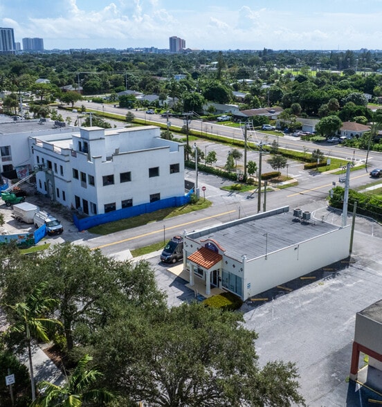 More Photos Of 800 Park Ave, West Palm Beach Storefront Retail Office For Sale