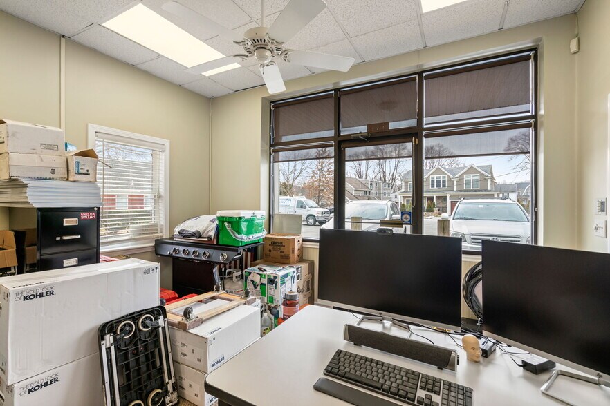 More Photos Of 655 Saw Mill Brook Pky, Newton General Retail For Sale