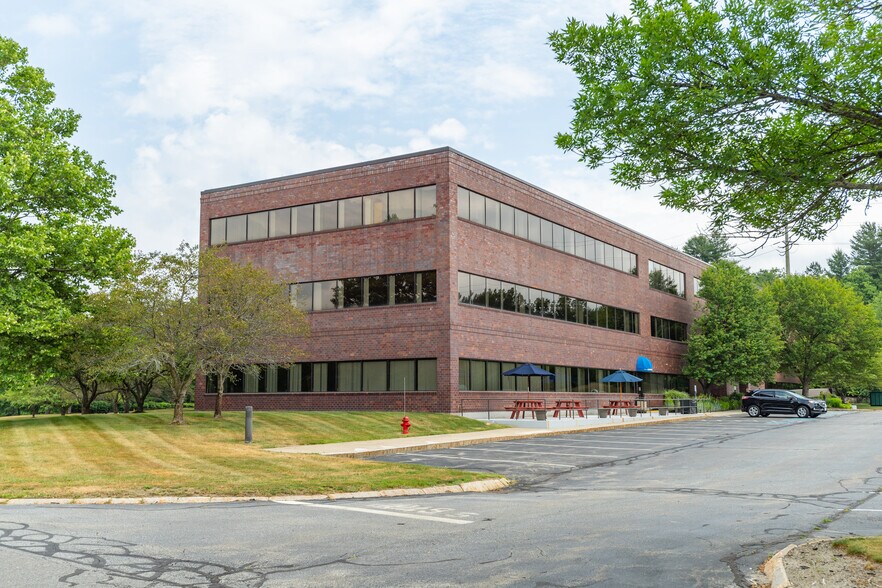 More Photos Of 400 Donald J Lynch Blvd, Marlborough Unknown For Lease